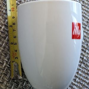 Pair of Illy coffee mugs